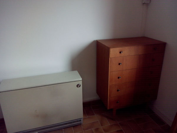 commode dans le bureau
